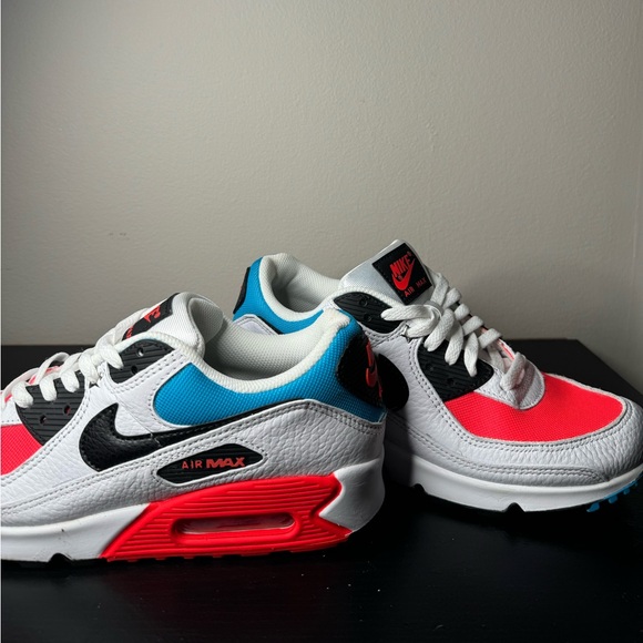 NIKE AIR MAX 90s. Women’s 9.5 -  Used in great condition! Pink/black/blue/white - Picture 6 of 8